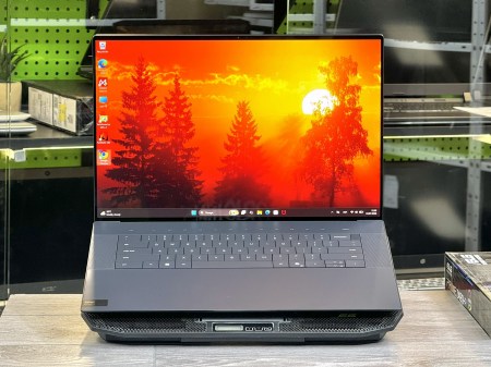 Dell XPS 9640 67